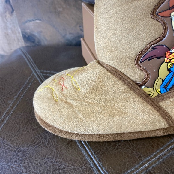 Disney Pixar Toy Story Woody Cowboy Plush Boot Slippers Costume Fun 9-10 Boys - Picture 3 of 15